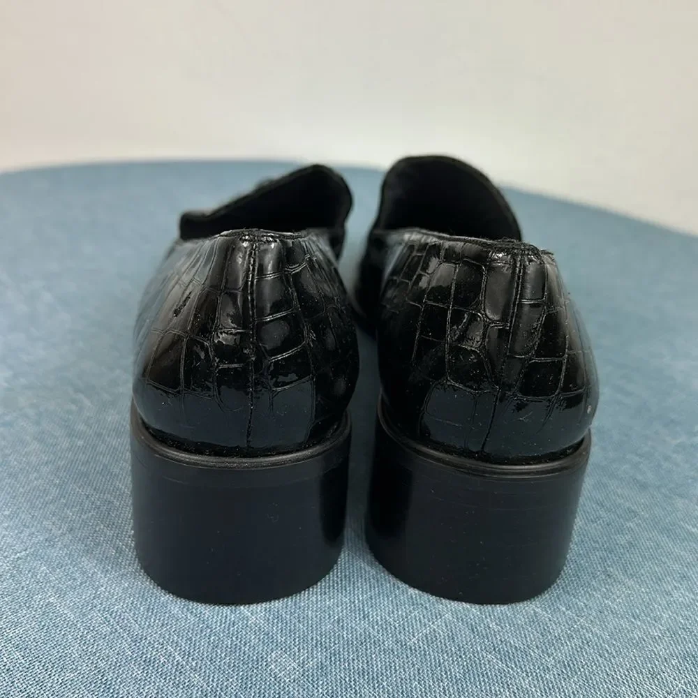 Stuart Weitzman Oxfords Vintage Black Patent Leather Loafers Size 8 M
